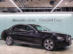 E220d レザーパッケージ (オブシディアンブラック)