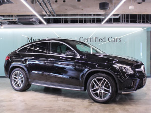 GLE350d 4MATIC クーペ スポーツ パノラミックスライディングルーフ (オブシディアンブラック)