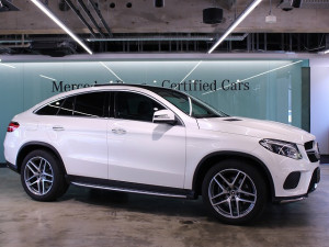 GLE350d 4MATIC クーペ スポーツ パノラミックスライディングルーフ (ダイヤモンドホワイト)