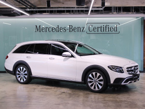 E220d 4MATIC オールテレイン / エクスクルーシブパッケージ (ポーラホワイト)