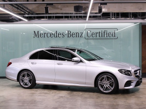 E200 アバンギャルド (BSG搭載) / エクスクルーシブパッケージ・パノラミックスライディングルーフ (イリジウムシルバー)