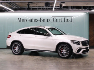 GLC63S 4MATIC+ クーペ / AMGカーボンエクステリアパッケージ (ダイヤモンドホワイト)