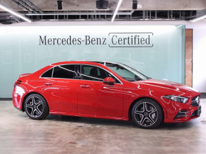 A35 4MATIC セダン / AMGアドバンスドパッケージ (ジュピターレッド)