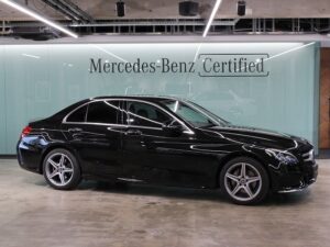 C220d ローレウスエディション (元弊社レンタカー車両)/ レーダーセーフティーパッケージ (オブシディアンブラック)