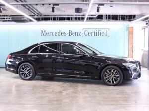 S400d 4MATIC ロング / リアコンフォートパッケージ (オブシディアンブラック)