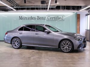 E200 スポーツ / AMGラインインテリアパッケージ・メモリーパッケージ・パノラミックスライディングルーフ (セレナイトグレー)