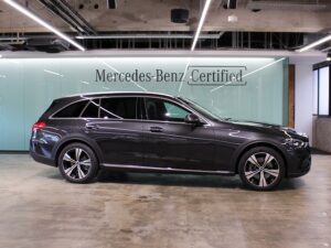 C220d 4MATIC オールテレイン / レザーエクスクルーシブパッケージ・パノラミックスライディングルーフ (グラファイトグレー)