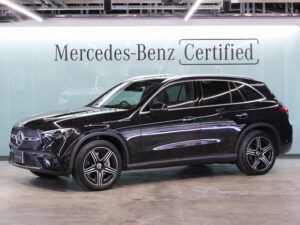GLC200d 4MATIC / AMGラインパッケージ・AMGレザーエクスクルーシブパッケージ・ドライバーズパッケージ・パノラミックスライディングルーフ (オブシディアンブラック)