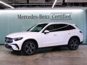 GLC220d 4MATIC / AMGラインパッケージ・AMGレザーエクスクルーシブパッケージ・ドライバーズパッケージ・パノラミックスライディングルーフ （オパリスホワイト）